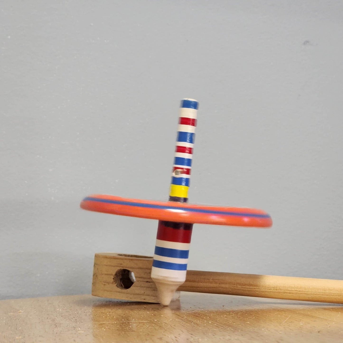 Trompo platillo de madera