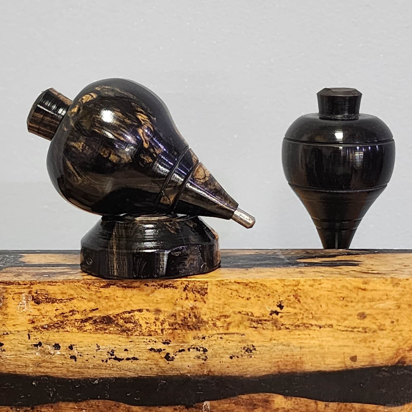Black and White Ebony Trompo